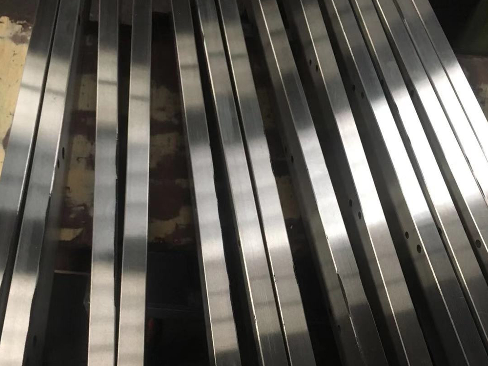 機(jī)床導(dǎo)鑲鋼軌